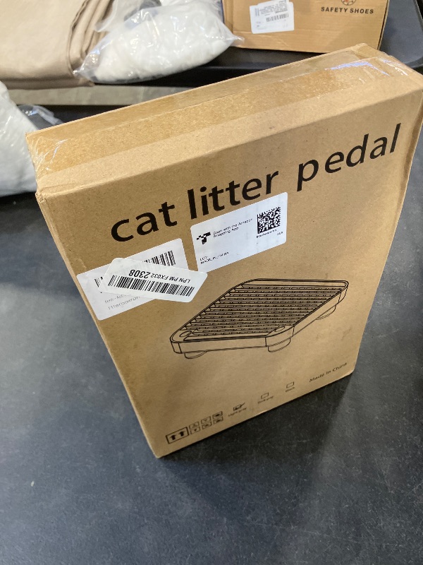 Photo 1 of Aothey Litter Box Step, Litter Box Ramp/Catcher with Wooden Base, Anti-Tracking & Easy to Clean, Ideal for Small & Elderly Cats (Grey)