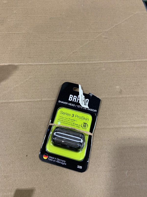 Photo 1 of Braun Series 3 Pro Skin Electric Shaver Replacement Head - 32B - Compatible with Electric Razors 3000s, 3010s, 3040s, 3050cc, 3070cc, 3080s, 3090cc