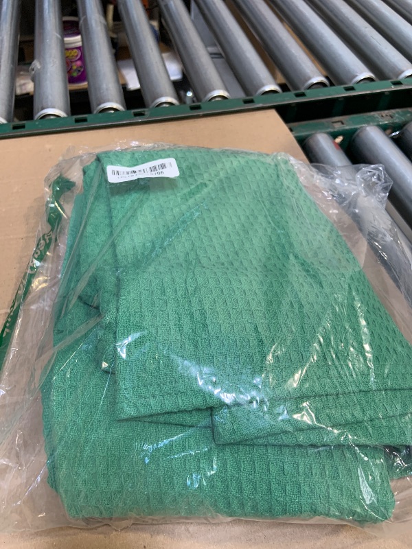Photo 1 of 100% Cotton Blankets for Bed - Waffle Weave Blankets for Summer, Lightweight and Breathable Soft Woven Blanket for Spring (Dark Green, Throw (50" x 60"))