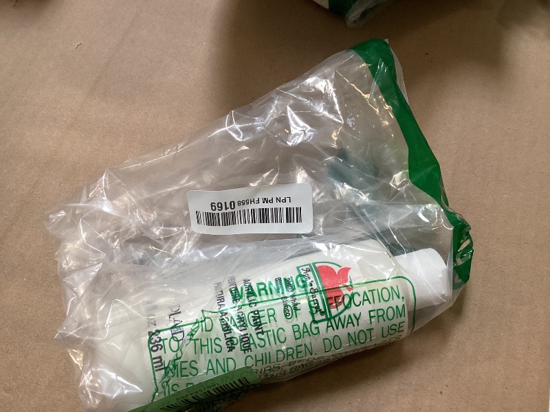 Photo 1 of Apple Barrel Acrylic Paint in Assorted Colors (8 Ounce), 20403 White