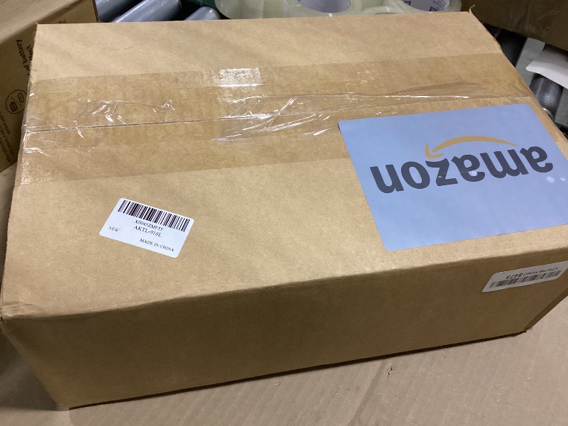 Photo 1 of Lathsy Tail Light Compatible With 2014-2019 Chevy Silverado 1500 2500 HD GMC Sierra 3500 HD Left Driver Side Taillight Replace 23431875 Halogen