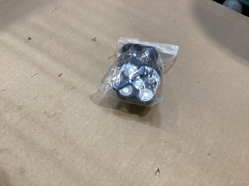 Photo 1 of 3 pcs Blades Refills Compatible with Freebird Head Shaver, 5 Blades Shaver Replacement Heads for Bald Men Freedom Grooming + 1 Cleaning Brush, Silver