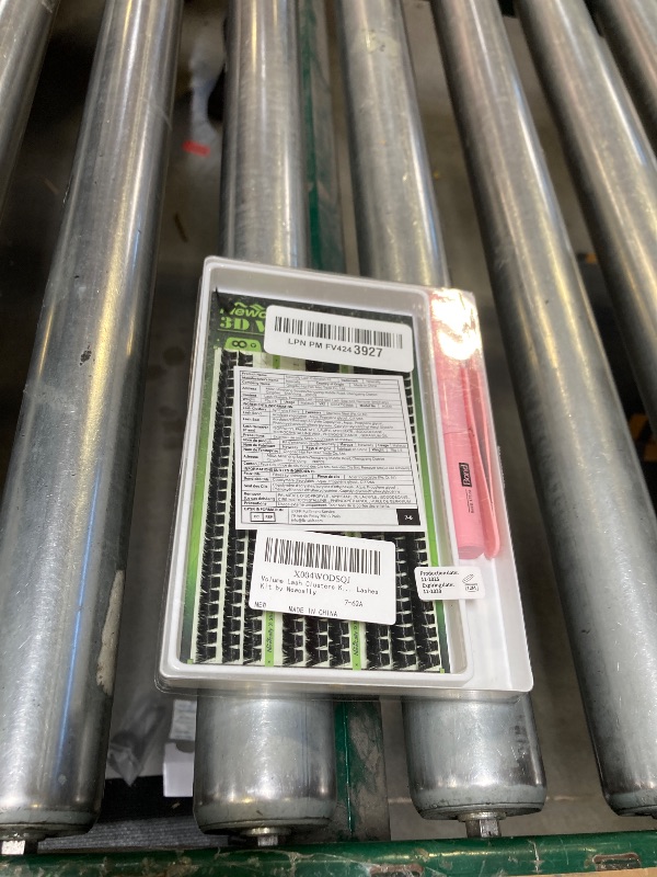 Photo 1 of 100D Volume Lash Clusters Kit 8-10-12MM Fluffy Eyelash Clusters Short Lash Extension Kit 243 Pcs Thick Clusters Eyelash Extensions D-Curly 3D Look Individual Lashes Kit by Newcally