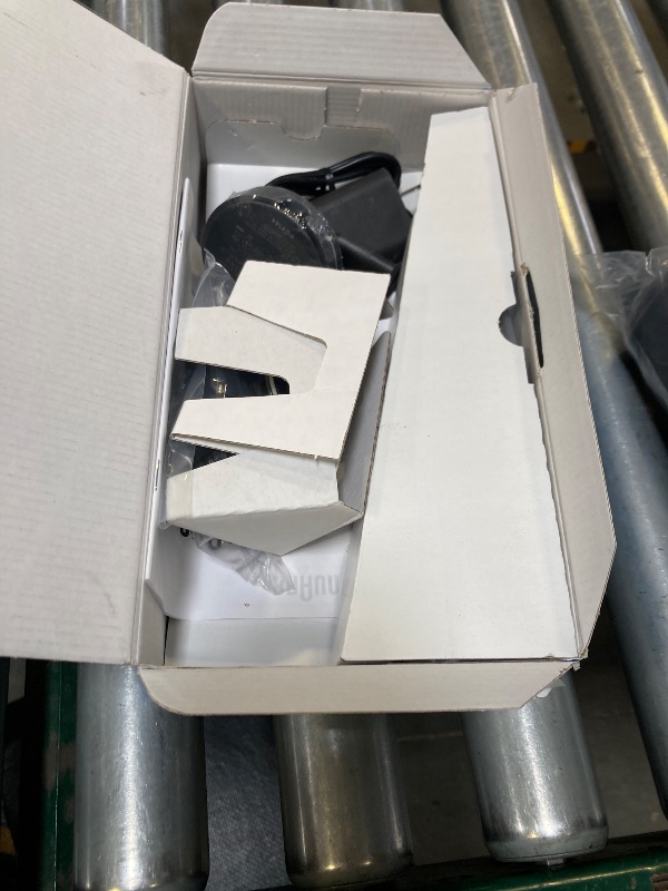 Photo 1 of Braun Electric Shaver for Men, Series 5 5150cs, Wet & Dry Razor, Turbo Shaving Mode, Foil Shaver, with Beard Trimmer, Body Groomer and Charging Stand, Blue