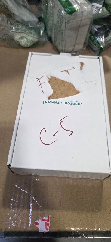 Photo 1 of Apple iPhone 13, 128GB, (PRODUCT)RED - Unlocked (Renewed)