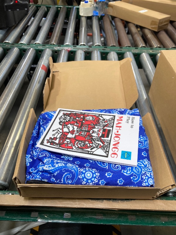 Photo 1 of XuMoZC American Mini Mahjong Set 166 Mahjong Tiles 0.9-inch American Mahjong Game Pink Set Thickened Mah-Jongg Tiles Bag Mahjong Tile Set