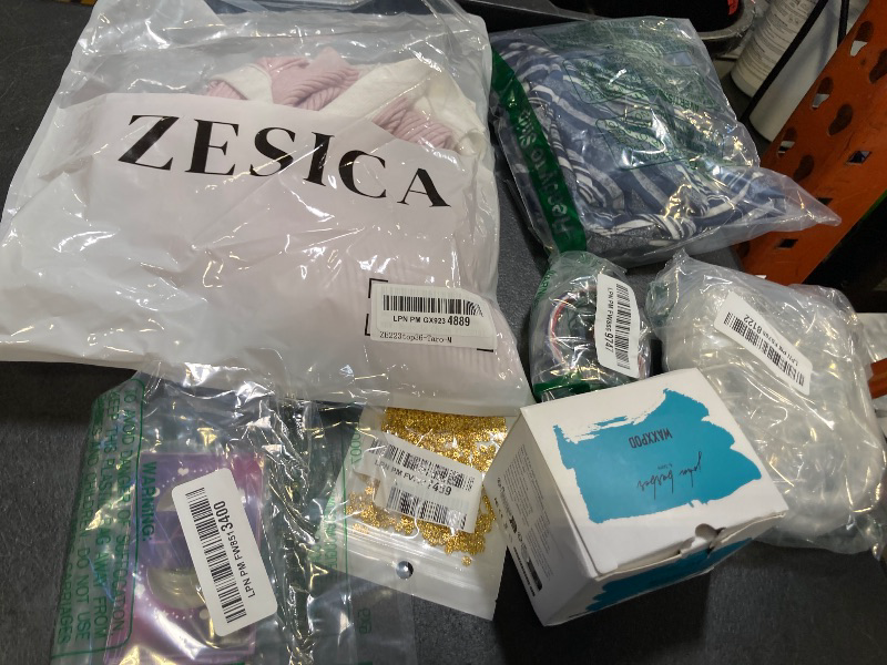 Photo 1 of BAG LOT. MISC. ITEMS
----FINAL SALE / NO RETURNS ---