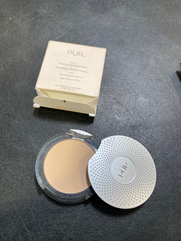 Photo 1 of 4-In-1 Pressed Mineral Makeup Powder SPF 15 - LG6 Vanilla by Pur Cosmetics for Women - 0.28 oz Powder