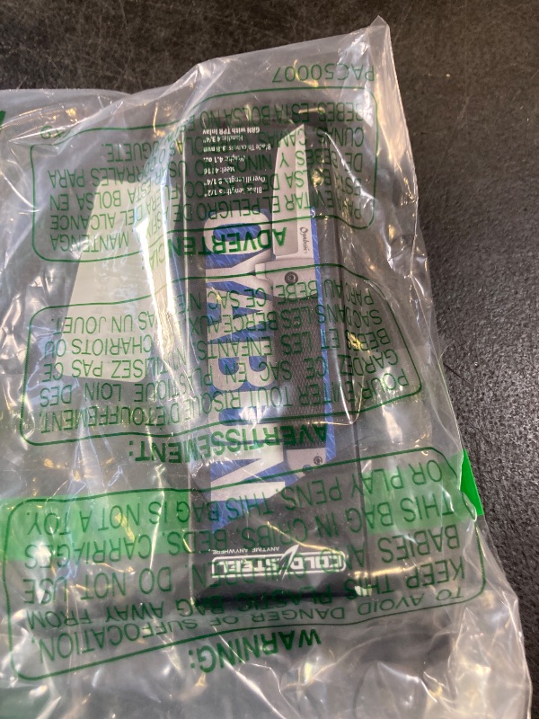 Photo 1 of Cold Steel Oyabun 3.5" 4034SS Tanto Point Razor-Sharp Blade 4.75" Griv-Ex Handle Everyday Carry Pocket Folding Knife w/Spring Leaf Lock