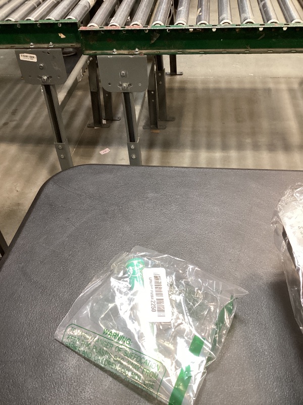 Photo 1 of essence | Lash Princess Mascara Primer for Extra Length & Volume (1 Pack) | Voluminous, Lash Boosting Conditioning Primer | Vegan, Cruelty Free & Paraben Free