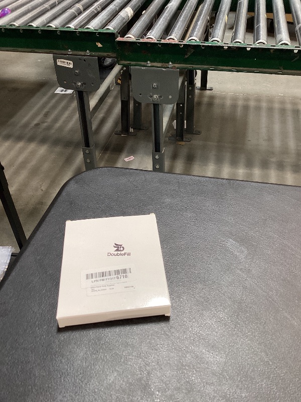 Photo 1 of DoubleFill 3 Pcs Gold Wooden Bunny Figurines Vintage Rabbit Statues Easter Bunny Statue Table Decoration for Spring Tabletop Decor Easter Gifts Home Office Decor Party Supplies