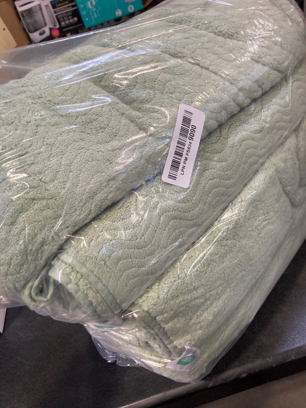 Photo 1 of 4 Piece Extra Large Bath Towel 35"x70" Oversized Bath Sheet Green Bath Towel Set for Bathroom Ultra Soft Cozy Highly Absorbent Quick Dry Bathroom Towel for Spa Gym Hotel,Shower Towel for Daily Use