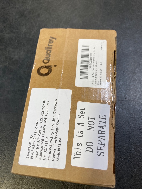 Photo 1 of Qualirey 2 Pcs Outdoor Gopher Trap Easy Set Mole Trap Weather Resistant Gopher Killer Vole Killer for Lawn Garden Farm (Green)