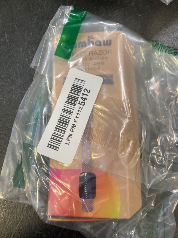 Photo 1 of Bambaw Double Edge Safety Razor with 5 Safety Razor Blades, Women & Men’s Safety Shaving Razor, Reusable Razor, Plastic Free – Rainbow