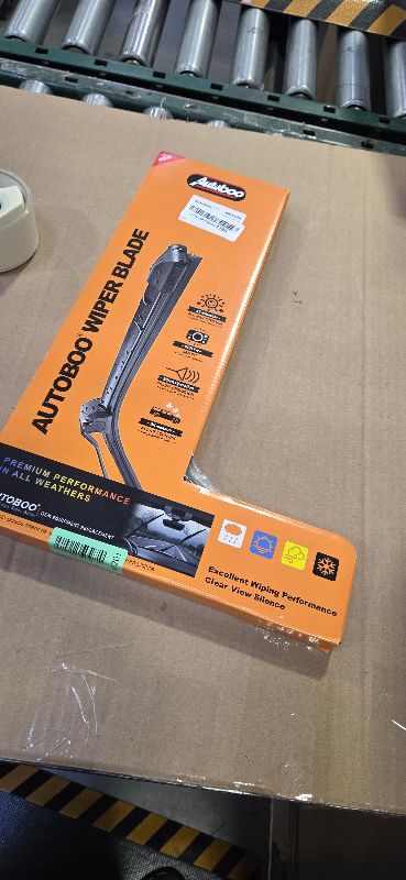 Photo 1 of AUTOBOO 22" and 22" Windshield Wipers Blades (Pack Of 2),OEM Quality Premium All-Seasons Wiper blades,Stable and Quiet Armor wiper blades