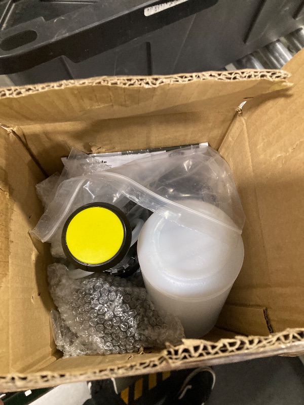 Photo 1 of 3L Manual Brake Bleeder Fluid Pump, One Person Brake Fluid Extractor with 1L Extractor Bottle&5 Master Cylinder Adapters Compatible with Toyota, Lexus, BMW,Chrysler, Dodge, Jeep, Nissan, Ford ,GM etc