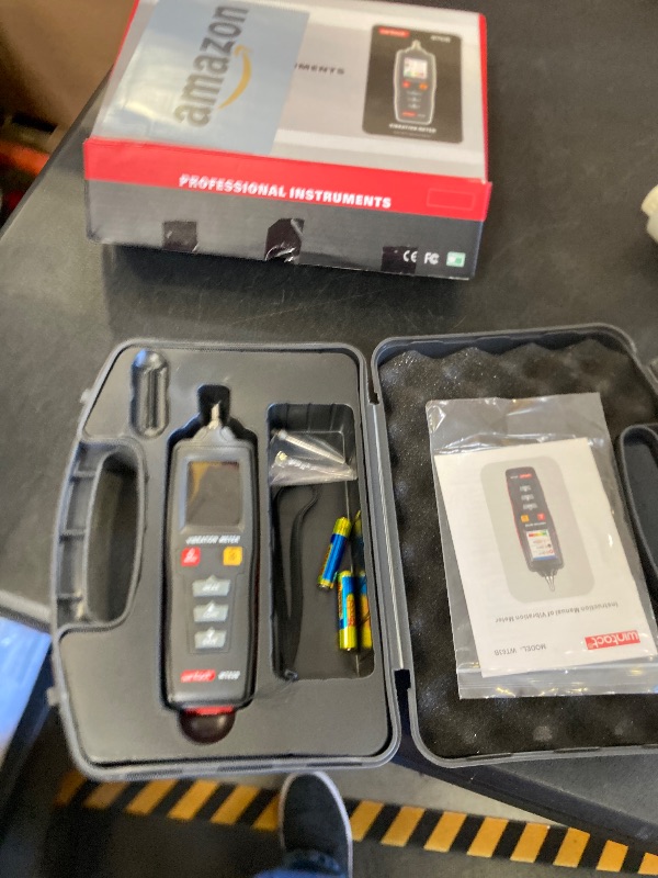 Photo 1 of Wintact Handheld Digital Mechanical Vibration Meter, 0.01~199.9mm/s, Mechanical Vibration Analyzer Tester Gauge, Acceleration, Velocity, Displacement Measurement for HVAC, Motors, Engines, Generator
