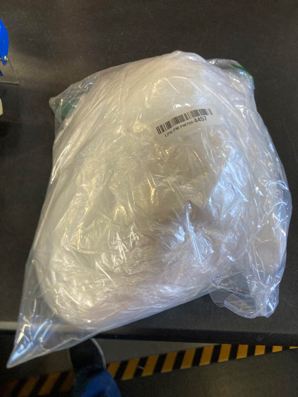 Photo 1 of Disposable Massage Bed Cover, 100 Pcs Disposable Use Bed Cover, Massage Table Sheet, Spa Beds Sheets, Salon Waxing Beds Film, Sofa Furniture Protector Plastic Cover Couch Shelter(size:120x200cm)