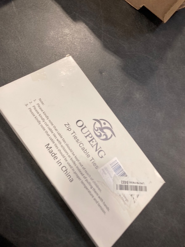 Photo 1 of 200PCS Nylon Zip Ties - 8 Inch Green,Multi-Purpose Self Locking Cable Ties,Ultra Strong Plastic Wire Ties with 40lb Tensile Strength,Cable Ties for Indoor and Outdoor Use