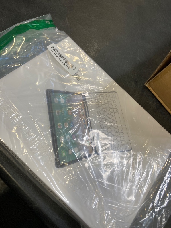 Photo 1 of aoub Keyboard Case for iPad (A16) 11th Gen 11 Inch 2025, iPad 10th Generation 10.9 inch 2022 with Pencil Holder, Stand Folio Detachable Wireless Bluetooth Rechargeable Keyboard, Light Green