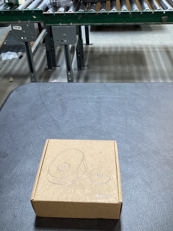 Photo 1 of Soarking Compact Magnetic Computer Mouse Charging Dock R3 for Razer Basilisk V3 Pro, Cobra Pr, Naga V2 Pro, Auto Shut-Off, Switch LED Charge Status, Anti-Slip Base, 6.6ft Cable