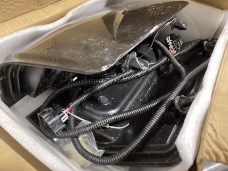 Photo 1 of KEWISAUTO LED Tail Lights for 2007-2014 Silverado 1500, Full LED Taillight Rear Brake Stop Turn Signal Tail Lamps for Chevy Silverado 1500 / GMC Sierra 2500HD 3500HD 2007-2014 Accessories (2PCS)