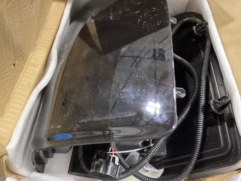 Photo 1 of KEWISAUTO LED Tail Lights for 2007-2014 Silverado 1500, Full LED Taillight Rear Brake Stop Turn Signal Tail Lamps for Chevy Silverado 1500 / GMC Sierra 2500HD 3500HD 2007-2014 Accessories (2PCS)