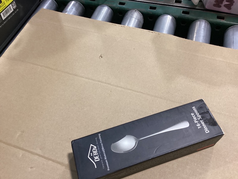 Photo 1 of 16-Piece 7.3 Inches Gold Soup Spoon,Gold Stainless Steel Dinner Spoons,Durable Tablespoons Set For Restaurant,Hotel,Silverware Spoons