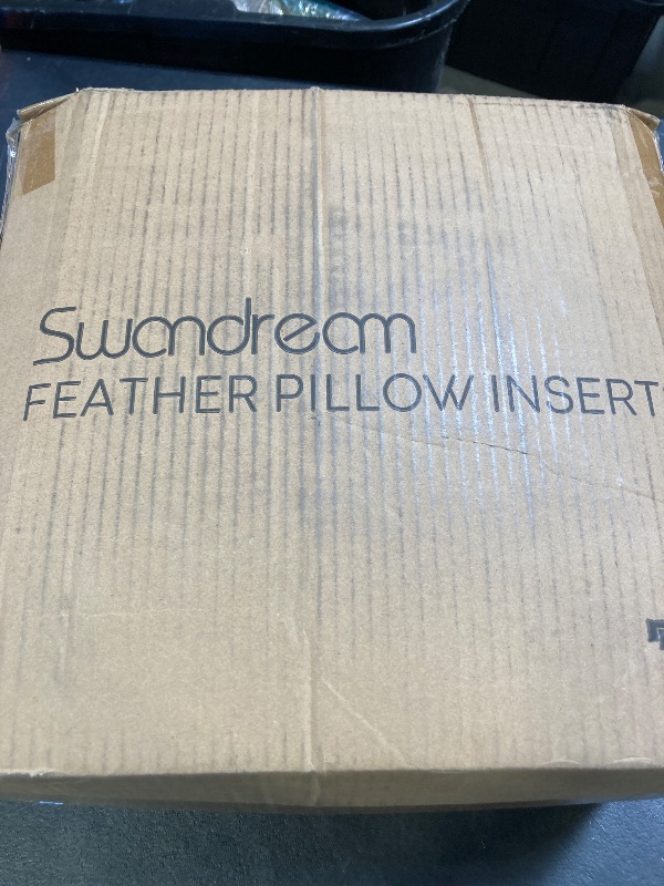 Photo 1 of BED COMFORTER SIZE UNKNOWN