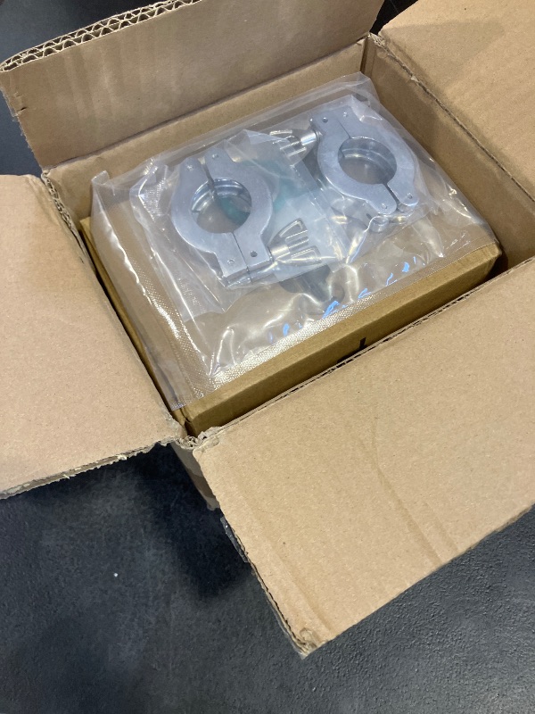 Photo 1 of bmotiontech Manual Right Angle Valve, Bellow Seal Valve, with ISO-KF KF25 Flange + 2 Sets Aluminum Wing nut Clamps + Centering Rings + FKM O-Rings (KF25 90°Angle Valve)