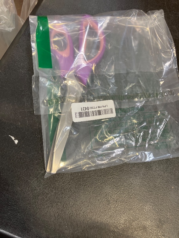 Photo 1 of Pinking Shears? Zig Zag Scissors for Fabric?Pinking Shears for Fabric Cutting,Professional Handheld Dressmaking
