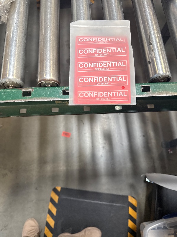 Photo 1 of 100PCS Top Secret Confidential Stickers(Large),4"x1" File Handling Instructions Stickers Labels,Red Confidential Seals for Envelope,File,Mailing,Invitation,Party