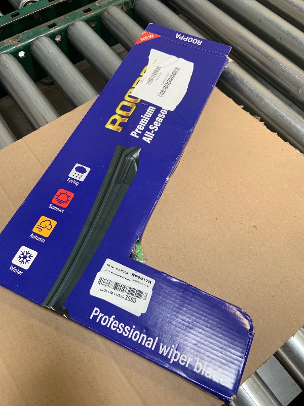 Photo 1 of 24" 17" Front Windshield Wiper blades Replacement for Toyota Avalon 2000-2004,RAV4 2006-2012,Lexus LS460 2007-2017,Infiniti G35 2003-2007,Premium All-Season Replacement Automotive Windshield Wipers