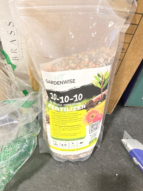 Photo 1 of 10-10-10 Plant Fertilizer Slow Release - 10 10 10 All Purpose Granular Garden Fertilizer for Vegetables, Tomato, Arborvitae, Shrubs, Rose, Flowers, Fruit, Fig Trees (2 QUARTS)