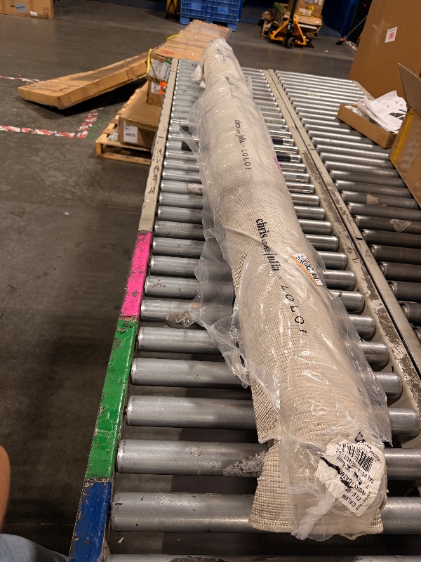 Photo 1 of *****CIRCULAR RUG***** ***REFERENCE PICTURE**** ***DIRTY**** Loloi Chris Loves Julia Calvin Collection CLV-02 Ivory/Oatmeal 7'-10" x 7'-10" Round Area Rug Checkered Neutral Soft Living Room Bedroom Carpet