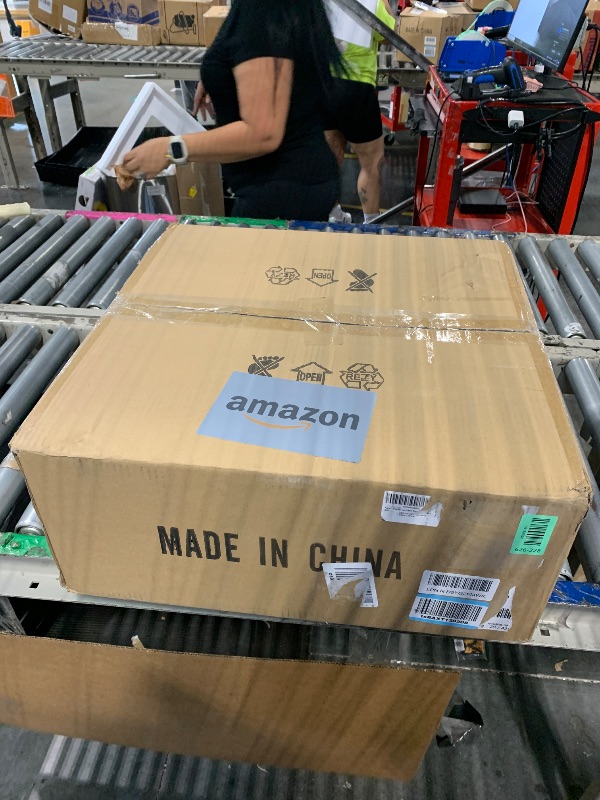 Photo 1 of *USED*
Fivemengo 20 Inch Lantern Pendant Light, White Imitation Silk Lampshade, Bubble Pendant Light Fixture Ceiling Hanging Lamp Chandelier for Living Dinning Room Kitchen Island Bedroom Restaurant Cafe