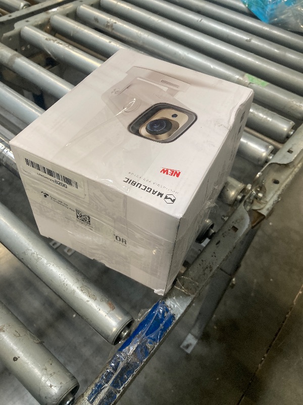 Photo 1 of ?Auto Focus and 1080P?Magcubic Mini Smart Projector with 4K Support