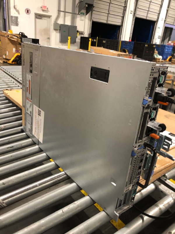 Photo 1 of ********It turns on perfectly.********** Dell PowerEdge R730xd Server 2X E5-2640v3 2.60Ghz 16-Core 128GB H330 Rails (Renewed)