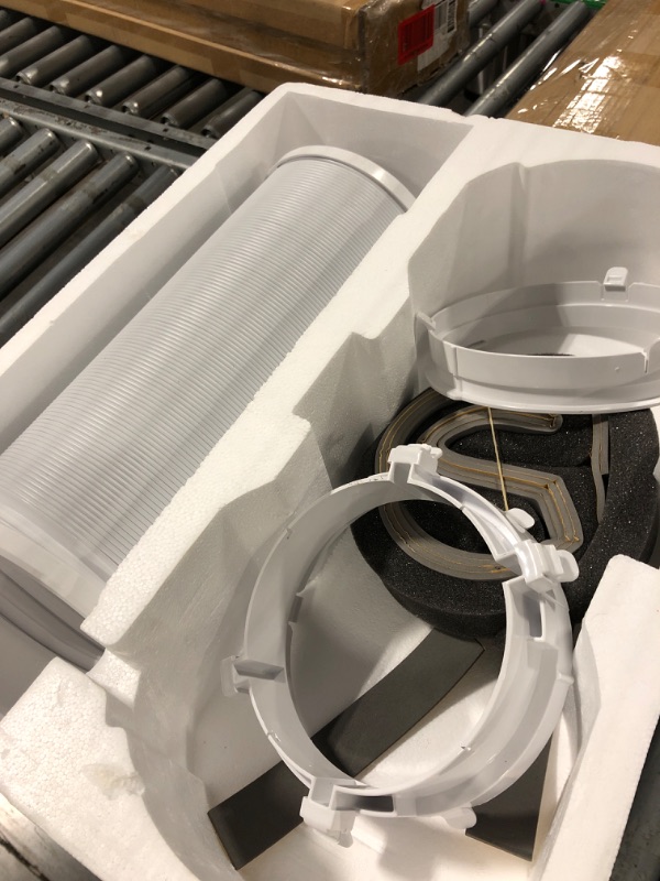 Photo 1 of **********It turns on perfectly.************ Amazon Basics 3-In-1 Portable Air Conditioner, 12000 BTU (ASHRAE), Cools Up to 550 Sqf, Portable AC with Cool/Dry (Dehumidifier)/Fan-Only Functions, Auto Mode, Sleep Mode, Timer, White