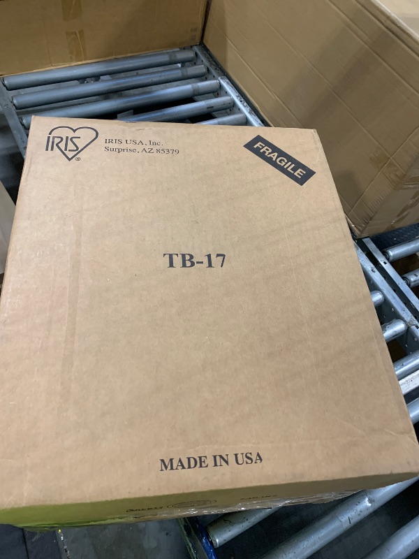 Photo 1 of ****SOME MAY BE CRACKED****IRIS USA 19 QT Plastic Storage Box with Lid and Latches - 6 Pack - BPA-Free, See-Through Organizing Solution, Durable Nestable Stackable Containers, Secure Pull Handle - Clear