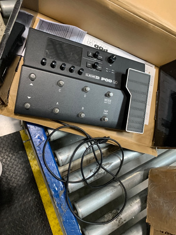 Photo 1 of ** USED/ UNTESTED*** Line 6 POD Go Guitar Multi-Effects Pedal