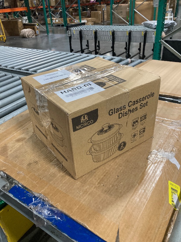 Photo 1 of ****MISSING ONE PIECE**
M MCIRCO 4-Piece Glass Casserole Baking Dish, Set of 2 Casseroles With Glass Lids, 1.7 Qt and 2.5 Qt, Round