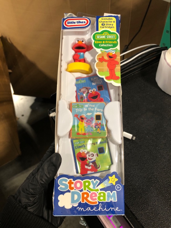Photo 1 of ** cartridges onlyy*
Little Tikes Story Dream Machine Sesame Street Elmo & Friends Story Collection, Storytime, Books, Audio Play Character, Toy Gift for Toddlers and Kids Girls Boys Ages 3+ Years