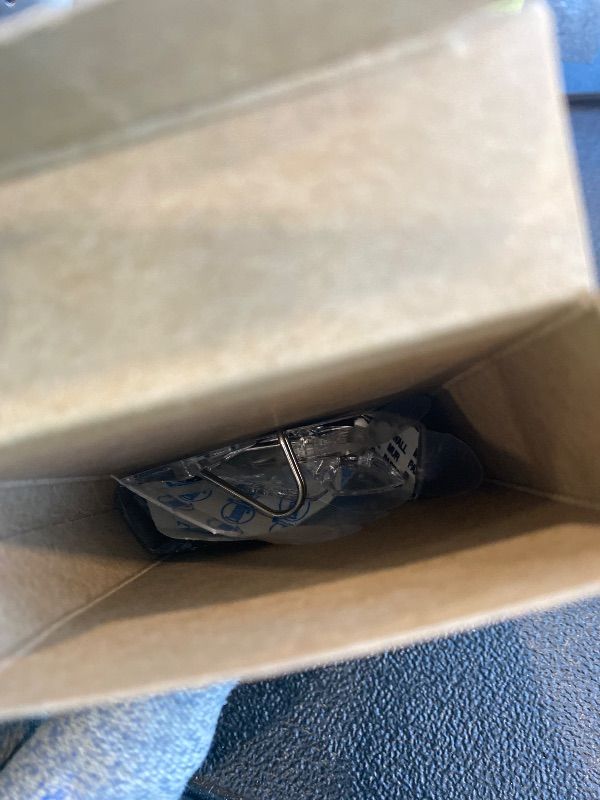 Photo 1 of *PARTIAL SET - See clerk notes*
Command Small Clear Wire Toggle Hooks, 10 Wall Hooks and 12 Command Strips, Damage-Free Hanging with Adhesive, Great for Hanging Christmas Decorations, Holds up to 0.5 lb