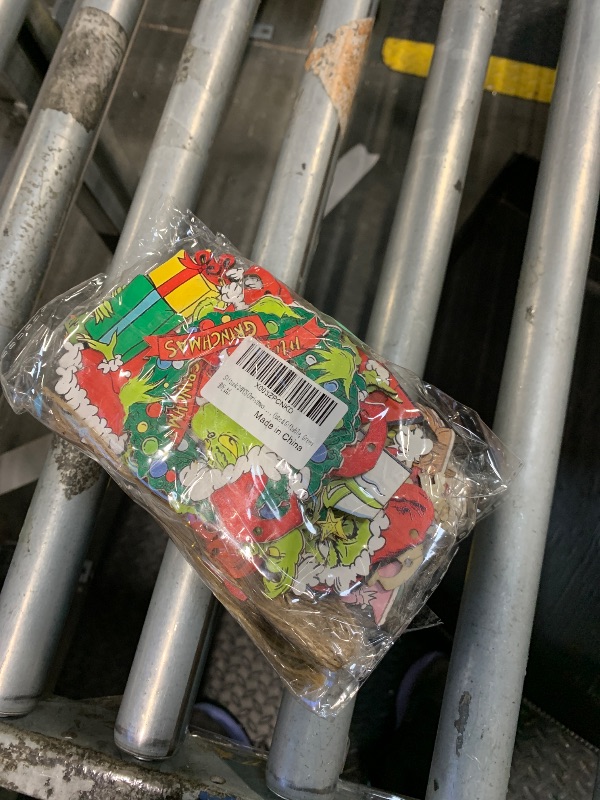 Photo 1 of *** 3 PK GRINCH  *** Slitunk Christmas Tree Decorations, 24PCS Christmas Cute Wooden Hanging Ornaments for Tree, Christmas Decor Indoor Home Party Gifts