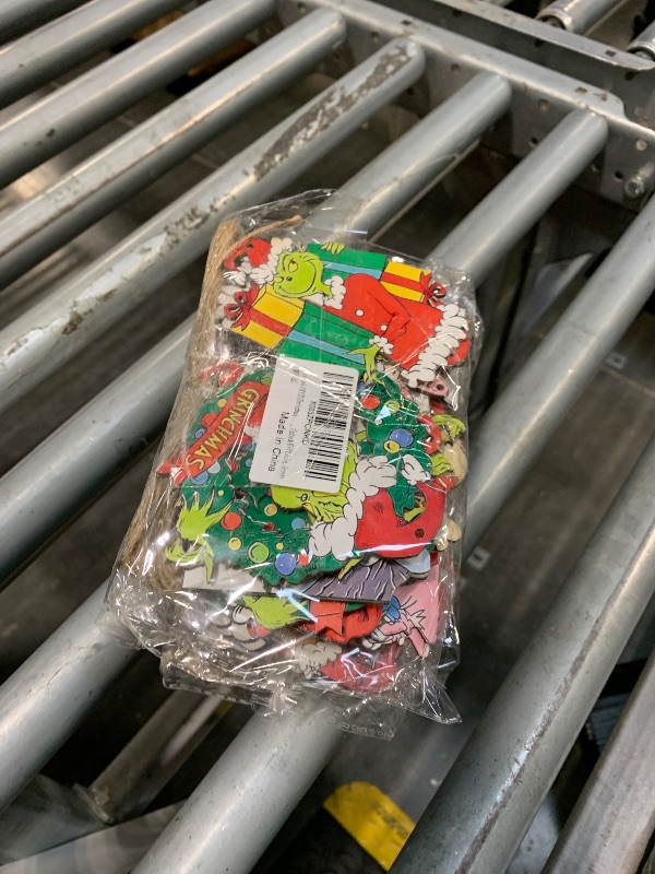 Photo 1 of *** GRINCH 3PK BUNDLE *** Slitunk Christmas Tree Decorations, 24PCS Christmas Cute Wooden Hanging Ornaments for Tree, Christmas Decor Indoor Home Party Gifts