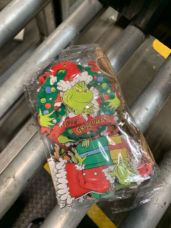 Photo 1 of ******GRICH *** Slitunk Christmas Tree Decorations, 24PCS Christmas Cute Wooden Hanging Ornaments for Tree, Christmas Decor Indoor Home Party Gifts