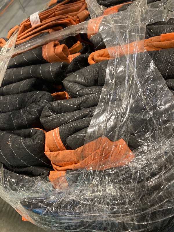 Photo 1 of  Heavy Duty Padded Moving Blankets 7 Packing Blankets, Furniture Covers for Moving **item similar to picture**