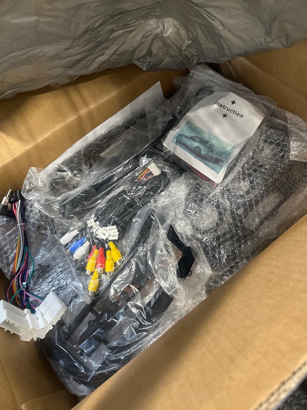 Photo 1 of [8 CORE 6G+128G] for Toyota HILUX 2005-2014 Car Radio with Wireless Carplay/Android Auto, 9 Inch Android 13 IPS Touch Screen Car Stereo, Bluetooth, GPS, WiFi, SWC, DSP + Backup Camera