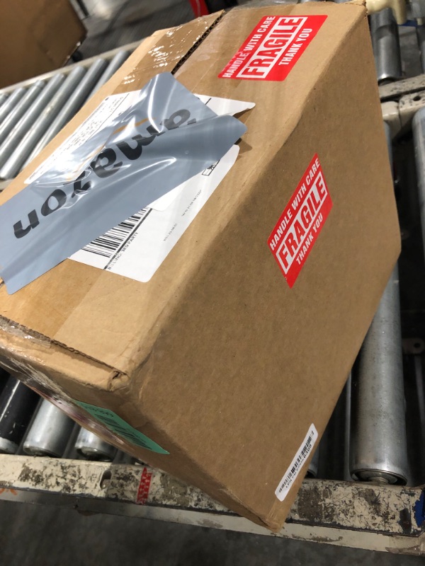 Photo 1 of **HAS SOME DAMAGE**
Aeitto Blenders for Kitchen with 68Oz. Large Capacity, 1800W Max Power Smoothie blender, 3 Preset Programs & 7 Speeds, Professional Countertop Blender for Smoothies, Frozen Drinks, Generation1 Silver